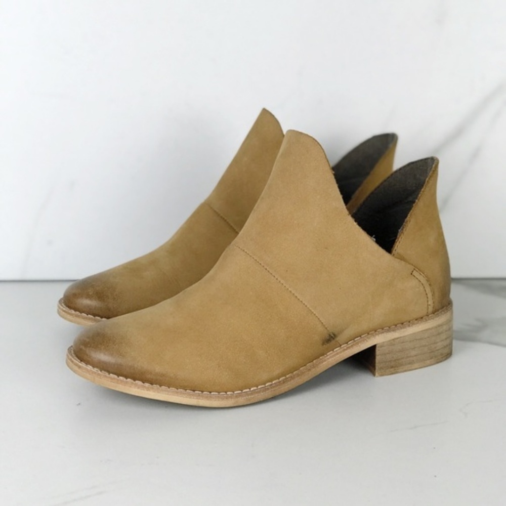 Crevo Britain Nubuck Ankle Booties Boots 6.5